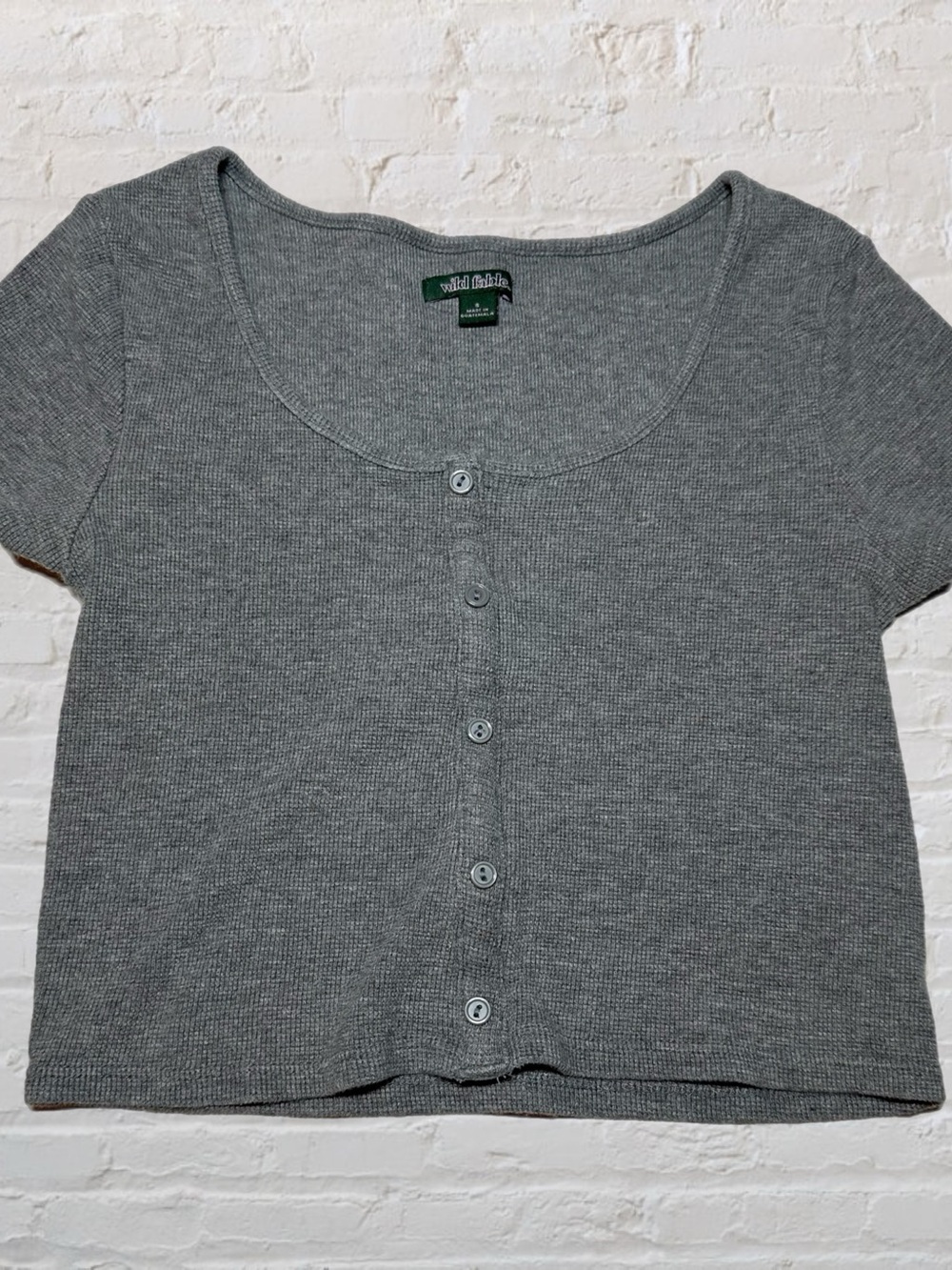 Wild Fable Gray Faux Button-Front Ribbed Short Sleeve Crop Top in Women's Size S